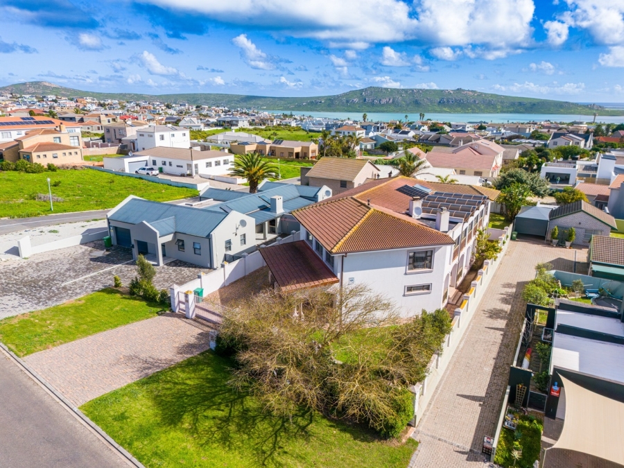 7 Bedroom Property for Sale in Myburgh Park Western Cape